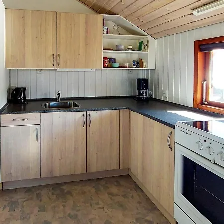 Pleasant Holiday Home In Hemmet Near Sea *